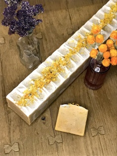 Savon en barre Miel Brebis et Calendula