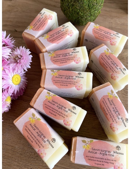 Savons invités personnalisés - Cadeaux artisanaux pour mariage, baptême & événements