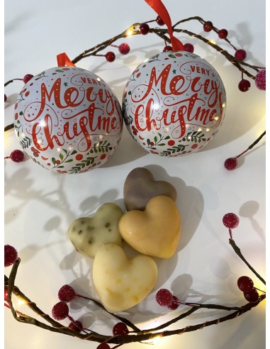 Boule de Noël avec savon à accrocher dans le sapin